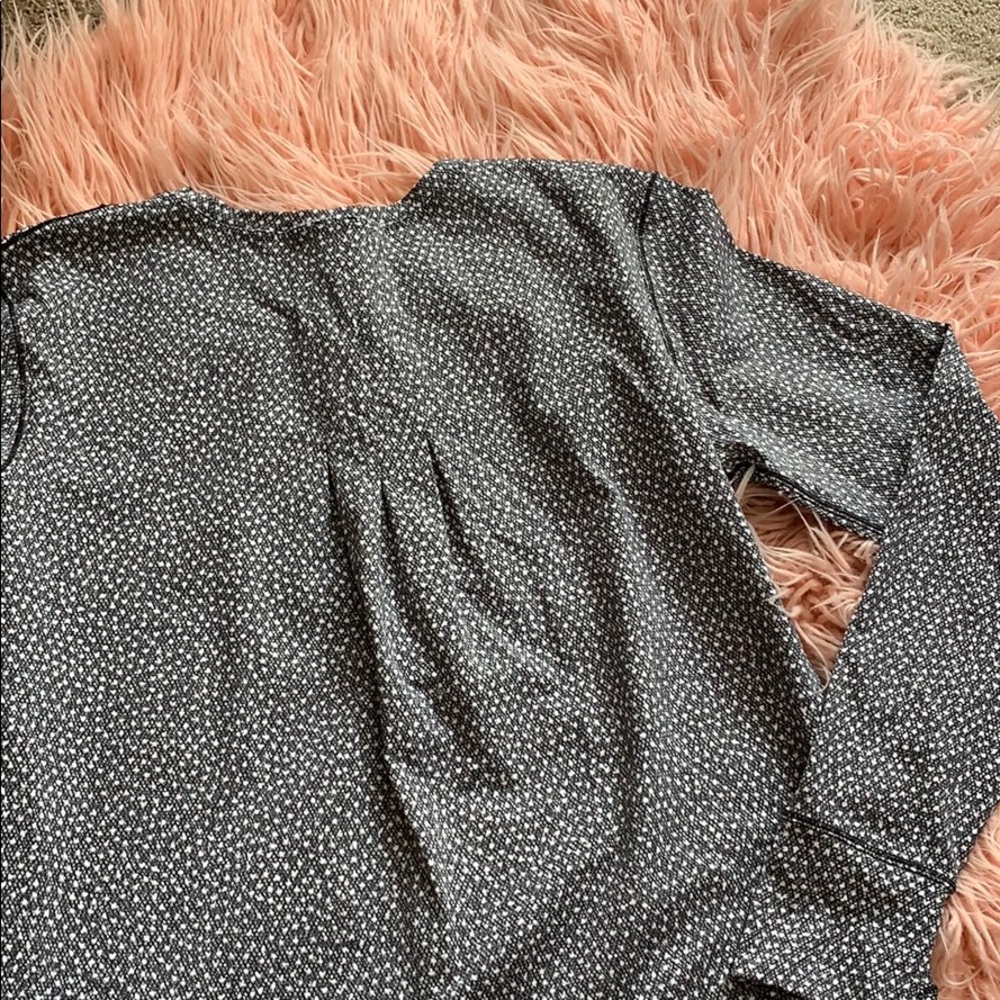 Lululemon long sleeve size 10 - Picture 4 of 4
